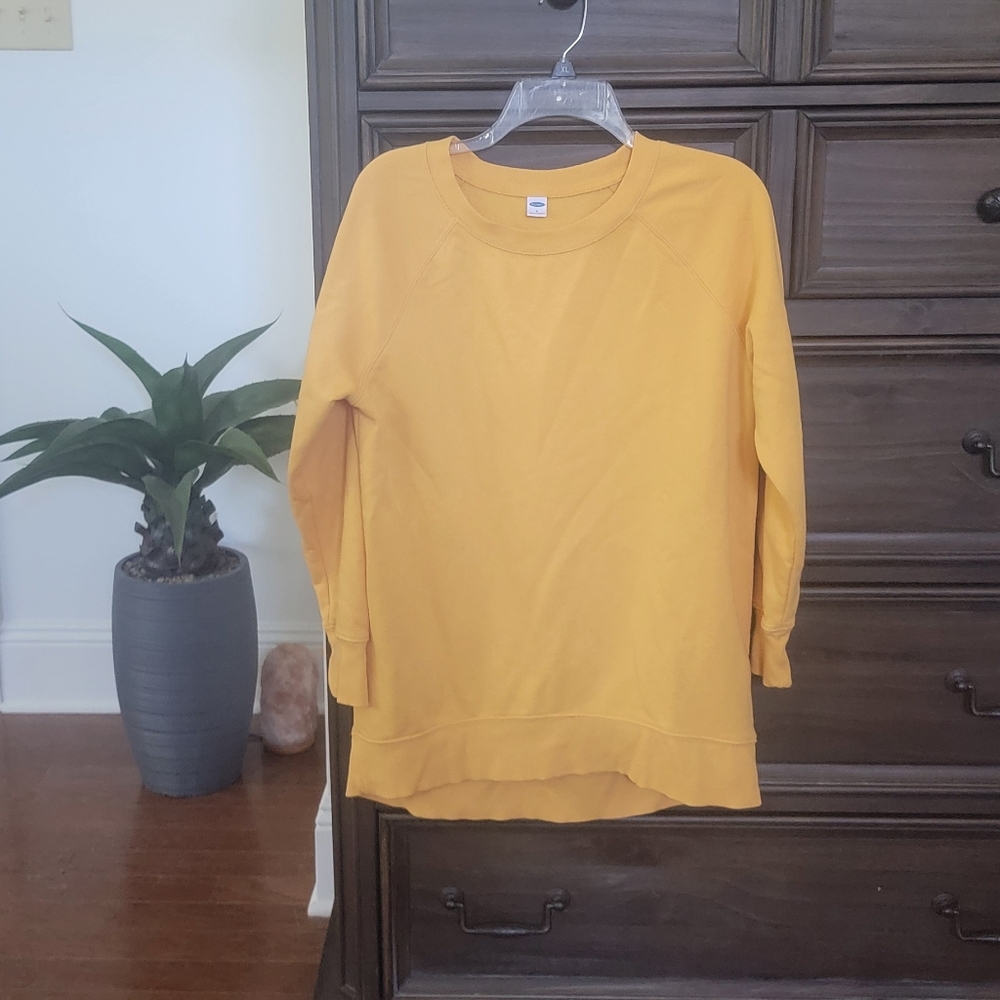 Old Navy Golden Sweatshirt